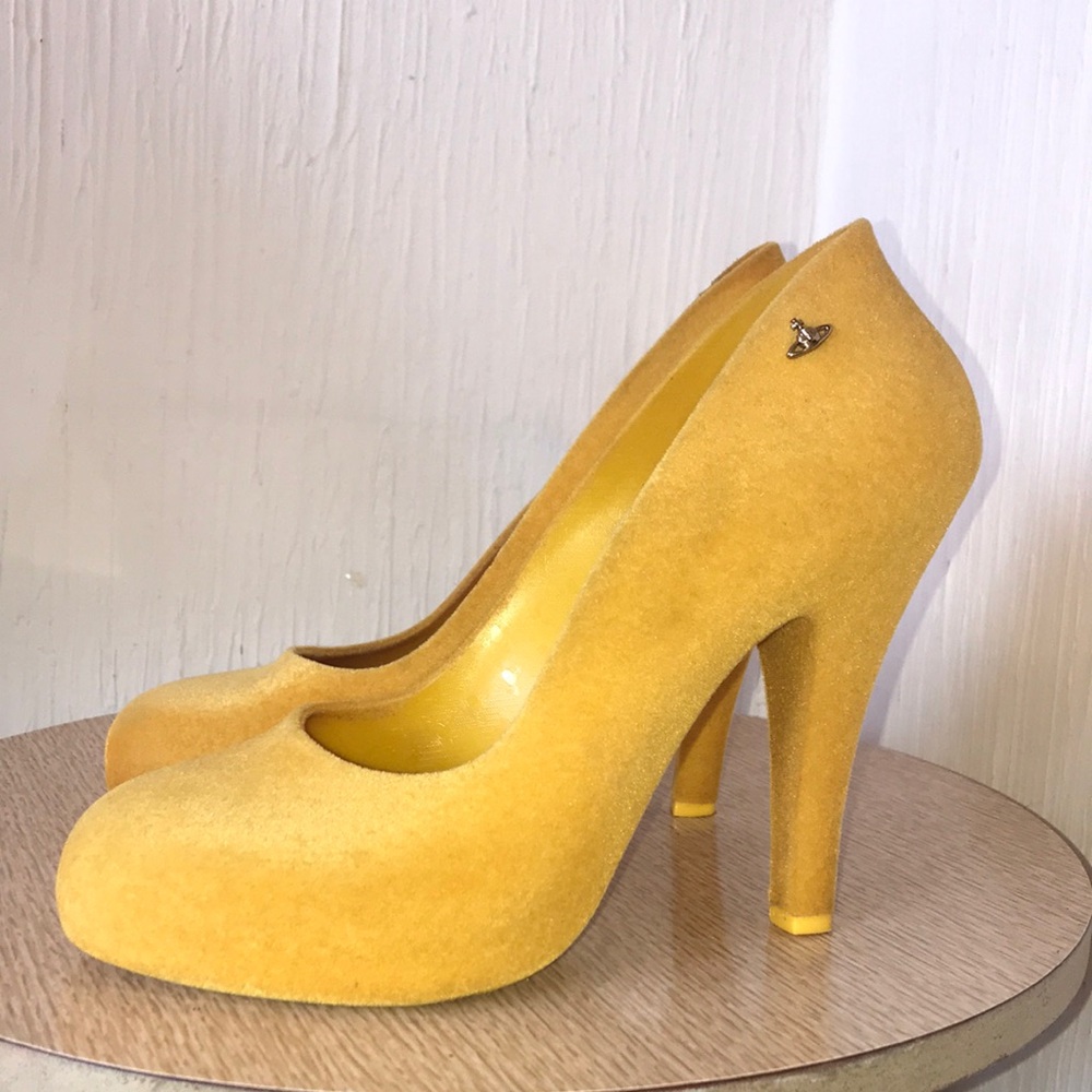 Yellow Vivienne Westwood velvet high heels